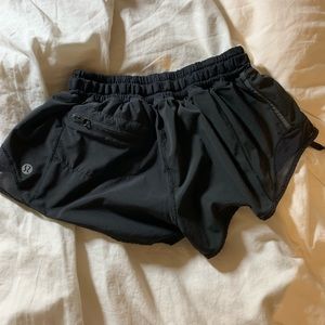 lululemon athletica Shorts - Lululemon Hotty Hot short 2.5” lululemon athletica Shorts - Lululemon Hotty Hot short 2.5”